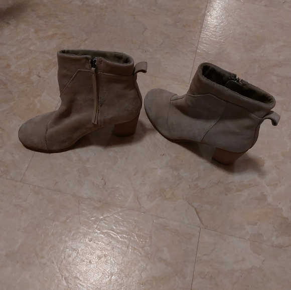 Toms  lunata suede boots size 7 - Picture 3 of 7